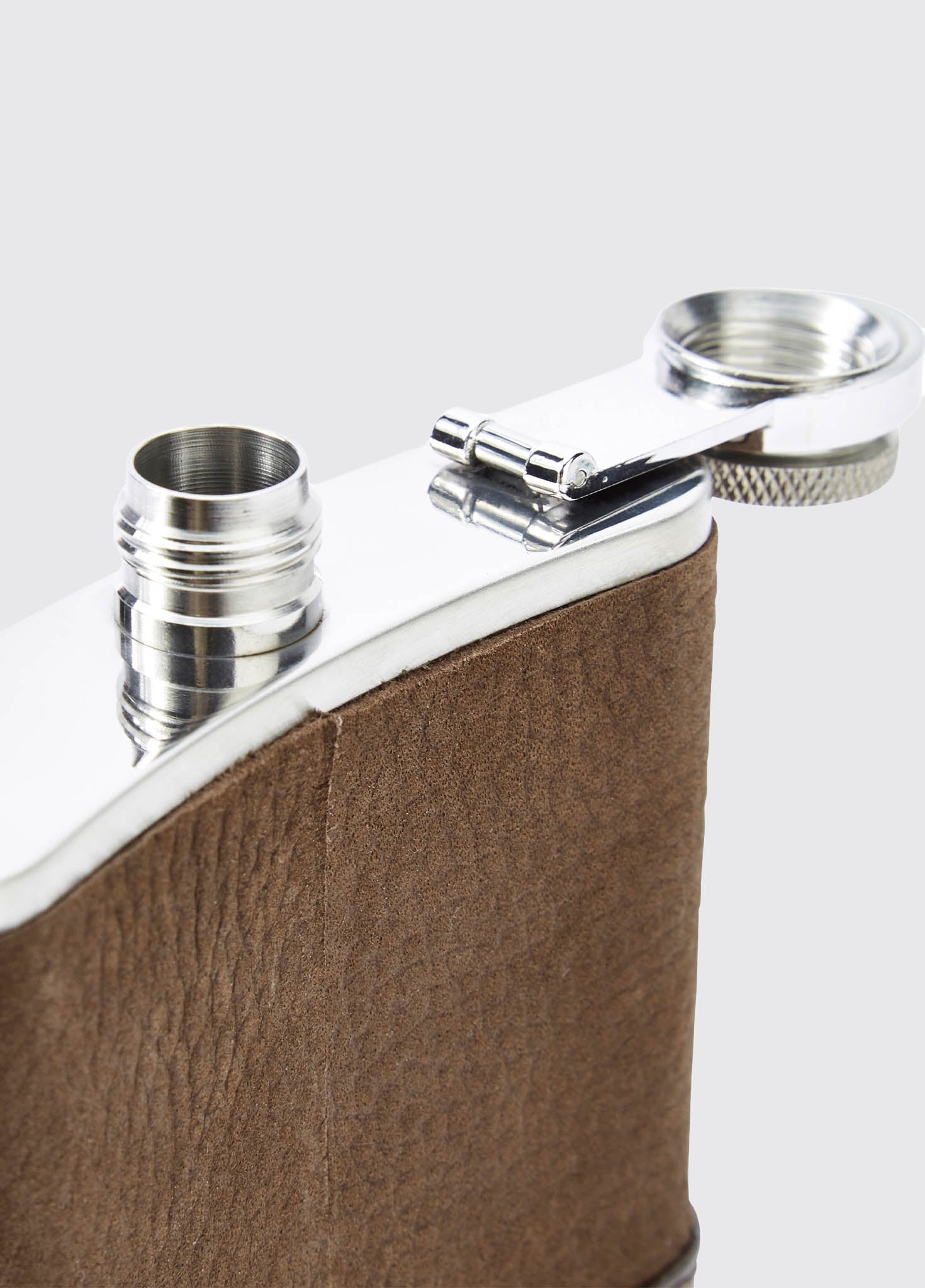 Rugby Mens Hipflask - Walnut